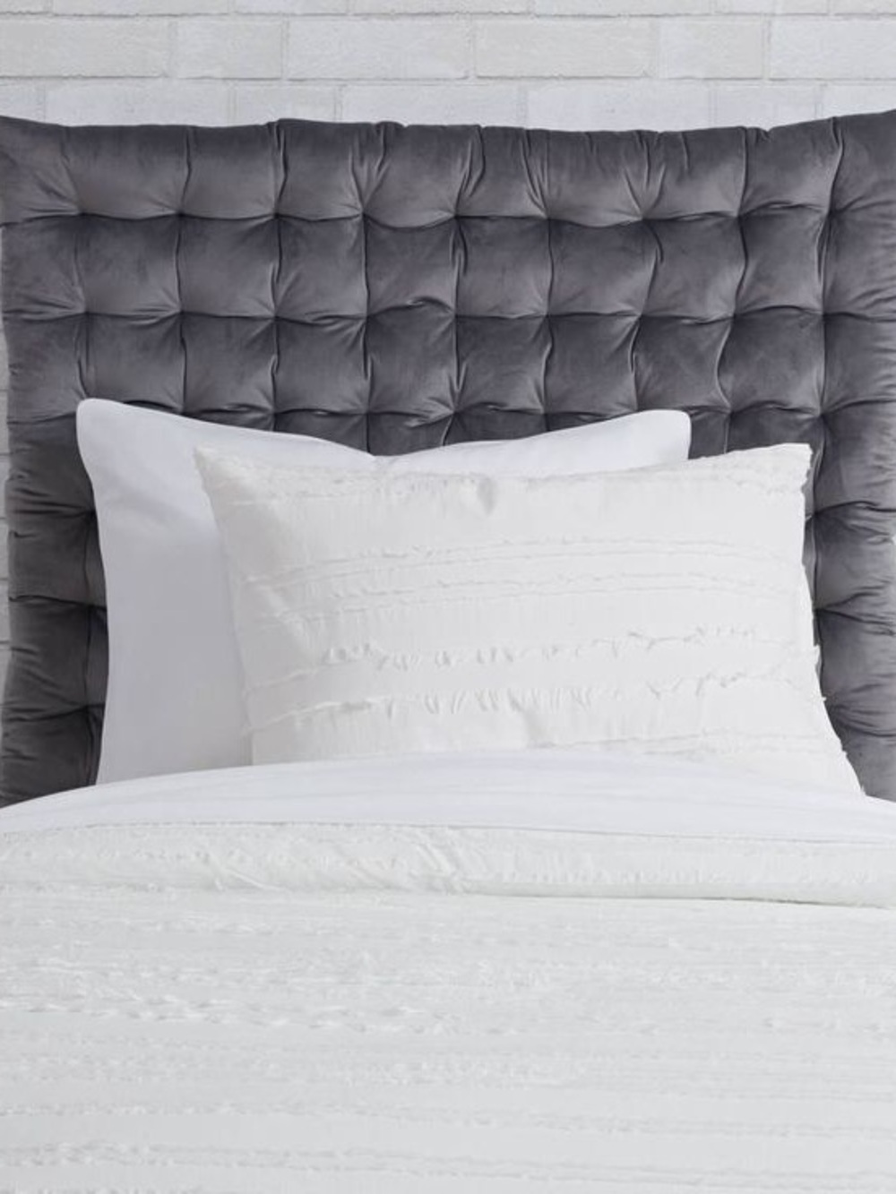 Dormify Twin XL Grey Velvet Tufted headboard BRAND NEW